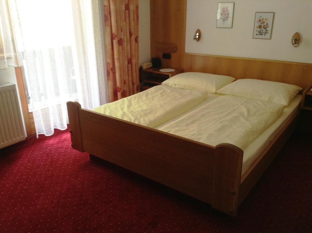 Hotel Rupertihaus Heiligenblut Habitación foto