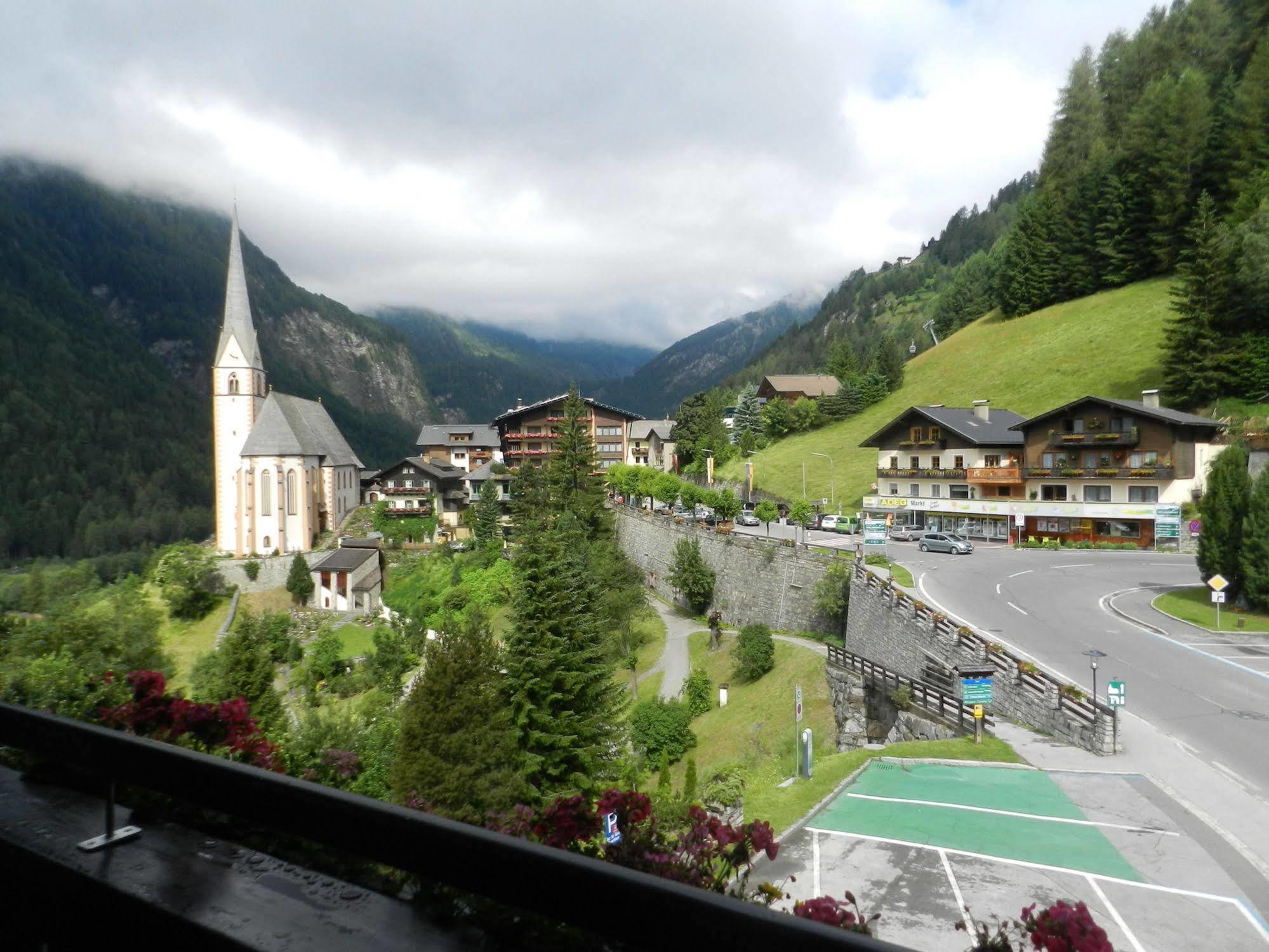 Hotel Rupertihaus Heiligenblut Exterior foto